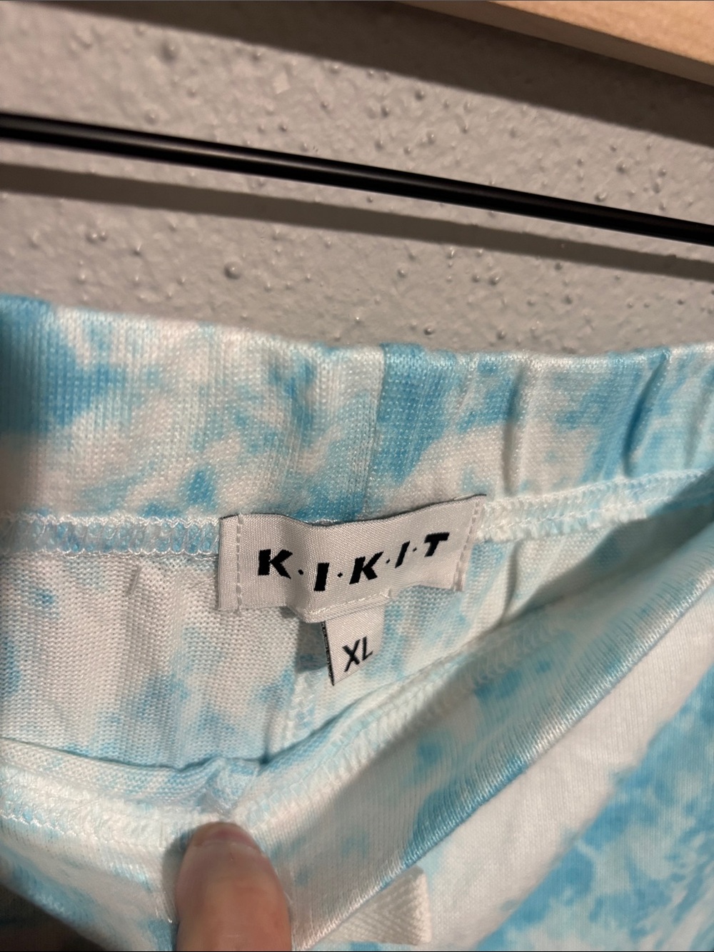KIKIT - NWT - Women's Blue Tie-Dye Long Sleeve Top & Shorts Pajama Set (size XL) - Picture 9 of 12